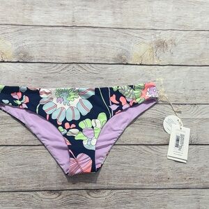 Carve designs size : large swim bottoms NWT